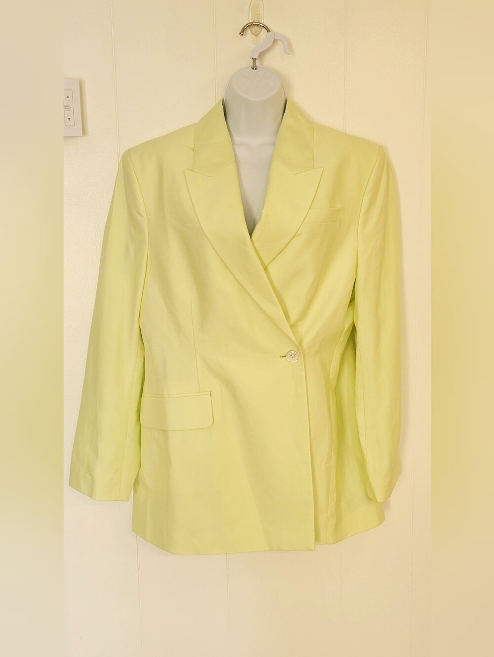 Banana Republic Light Yellow Single-Button Blazer